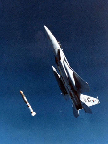 ķl(wi)Ǽg(sh)l(f)չh(yun)DF-15l(f)ASM-135l(wi)ǌ(do)