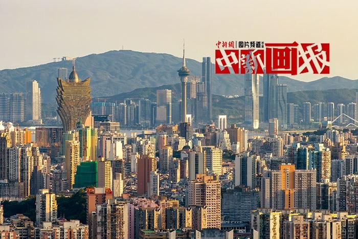 這璀璨的明珠，是我們的驕“澳”