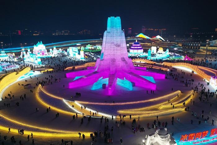 人氣爆棚！第26屆哈爾濱冰雪大世界今日開園