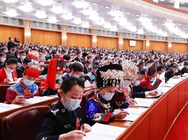 最高法報(bào)告：決不允許 “紙面服刑”、“提錢出獄”破壞公平正義